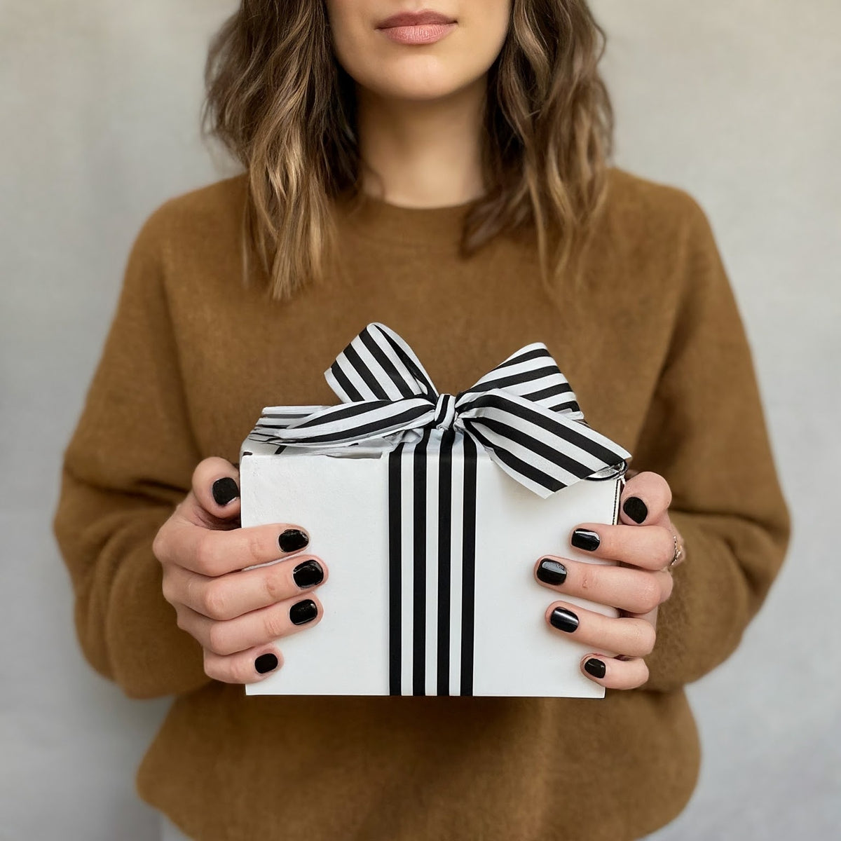 Gift Box + Ribbon + Card + Confetti Confetti Gift Company